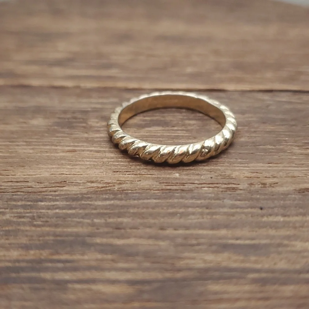 Sterling with gold‎ over silver celtic braided ring size 7 R214